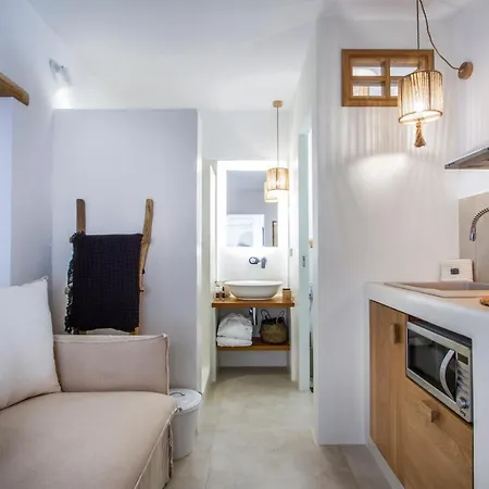 Athina And Apartment *