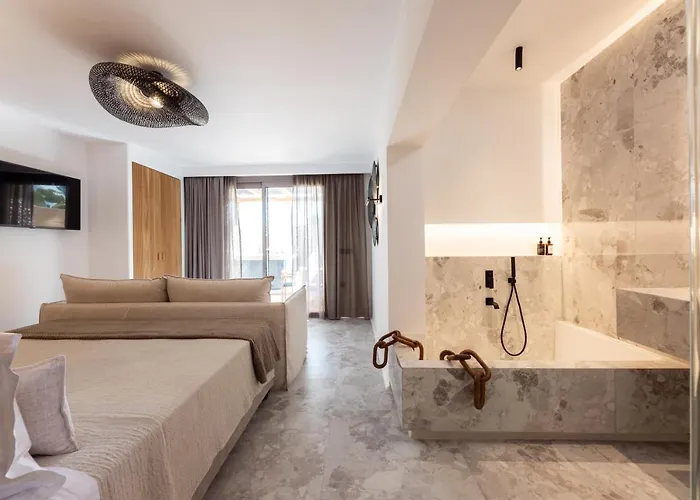 Athina And Apartment