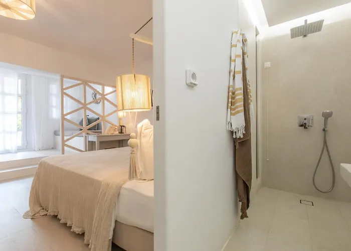 Athina And * Plaka (Naxos)